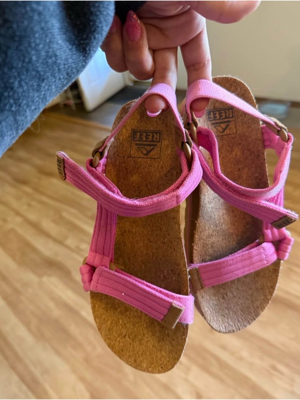 Reef Pink Adjustable Cork-Style Sandals size 6